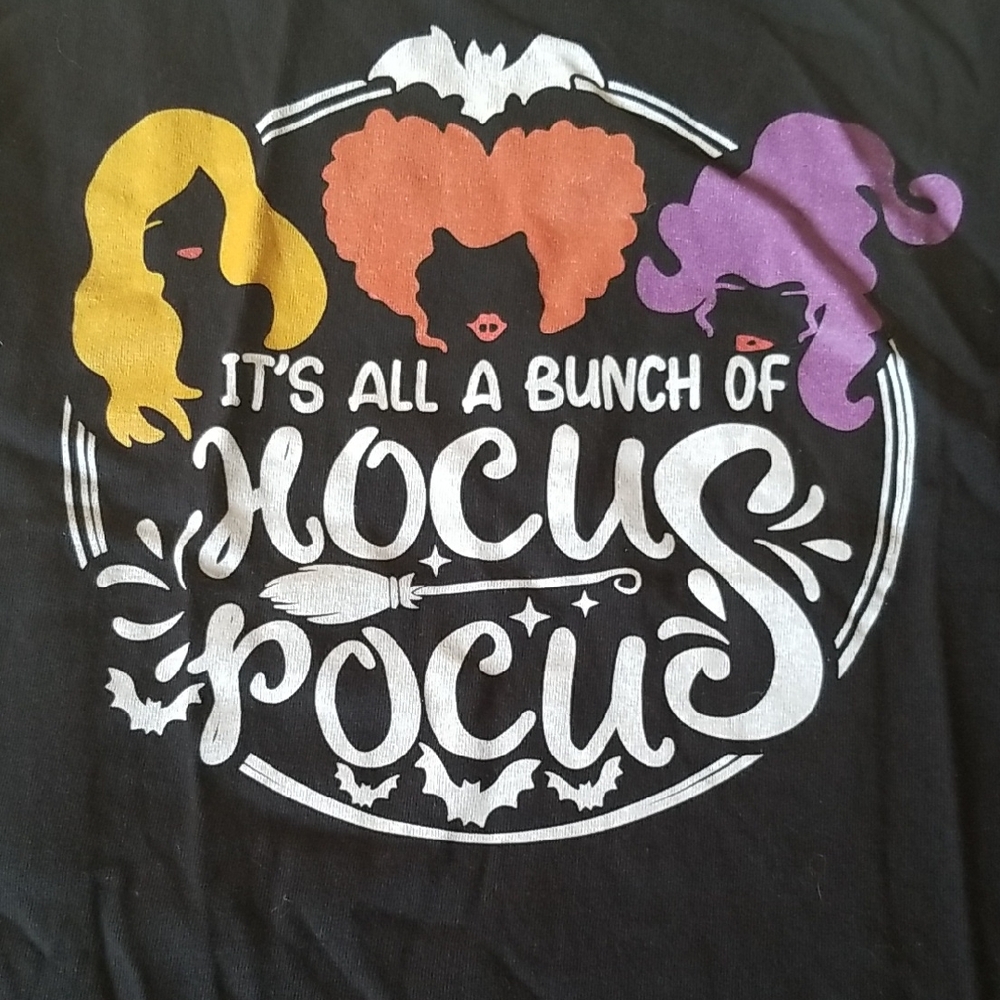 Hocus Pocus Graphic Tee Ladies Size Med